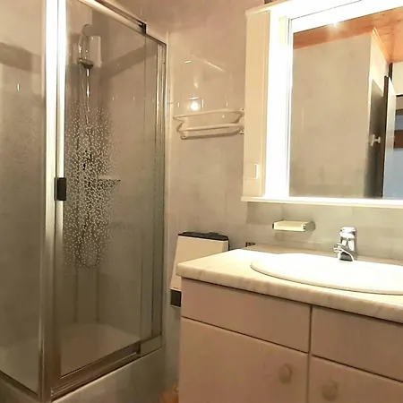 Apartment Aux Pieds, 4 Pers, Animaux Admis, Parking - Fr-1-351-223